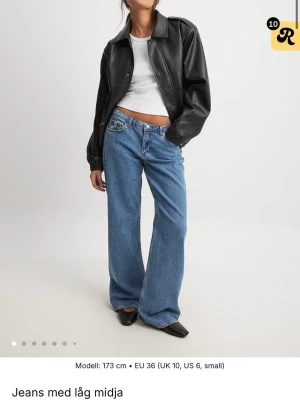 Söker dessa från NAKD - Söker dessa i storlek 32!