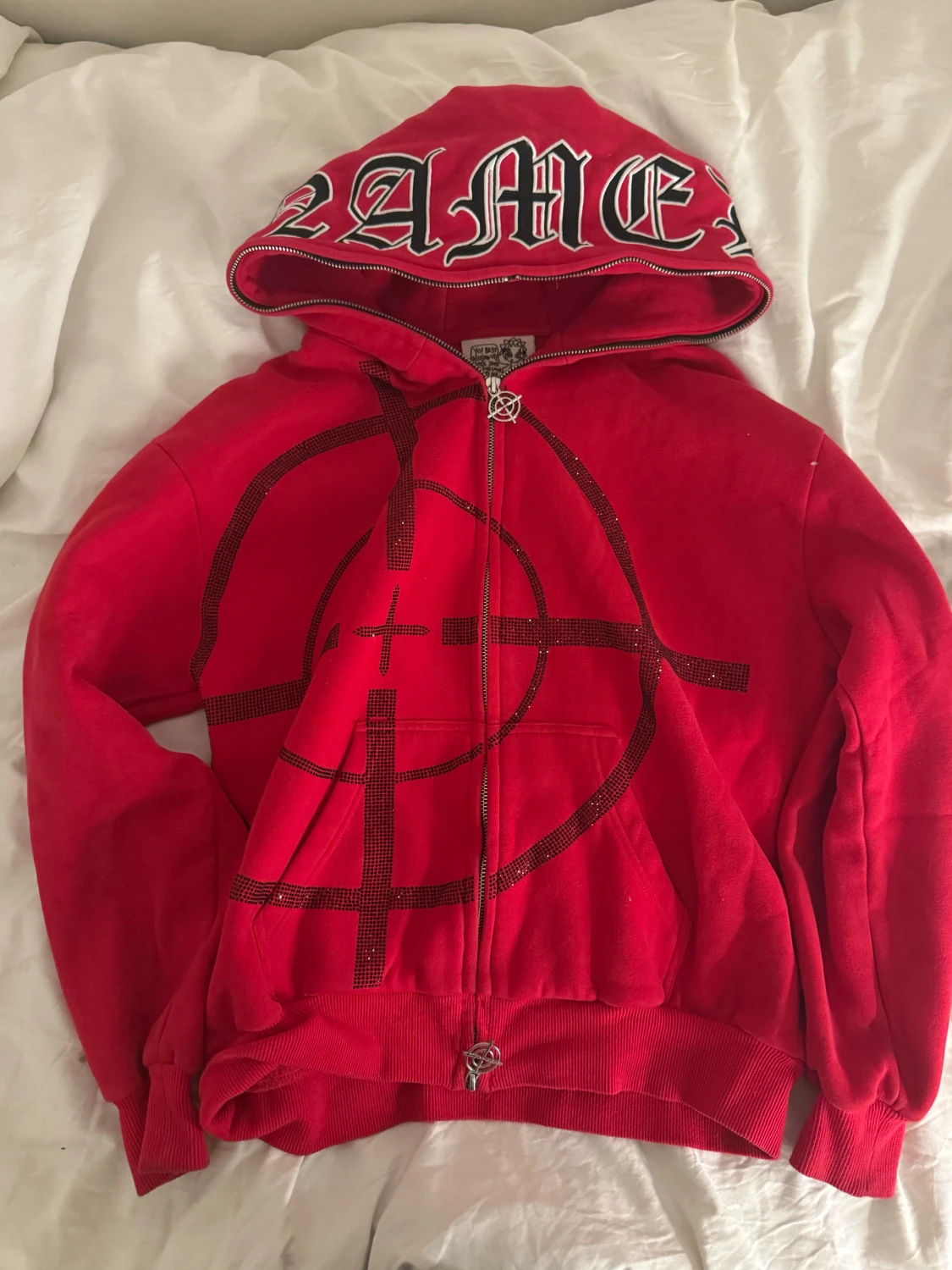 Named Collective röd hoodie 