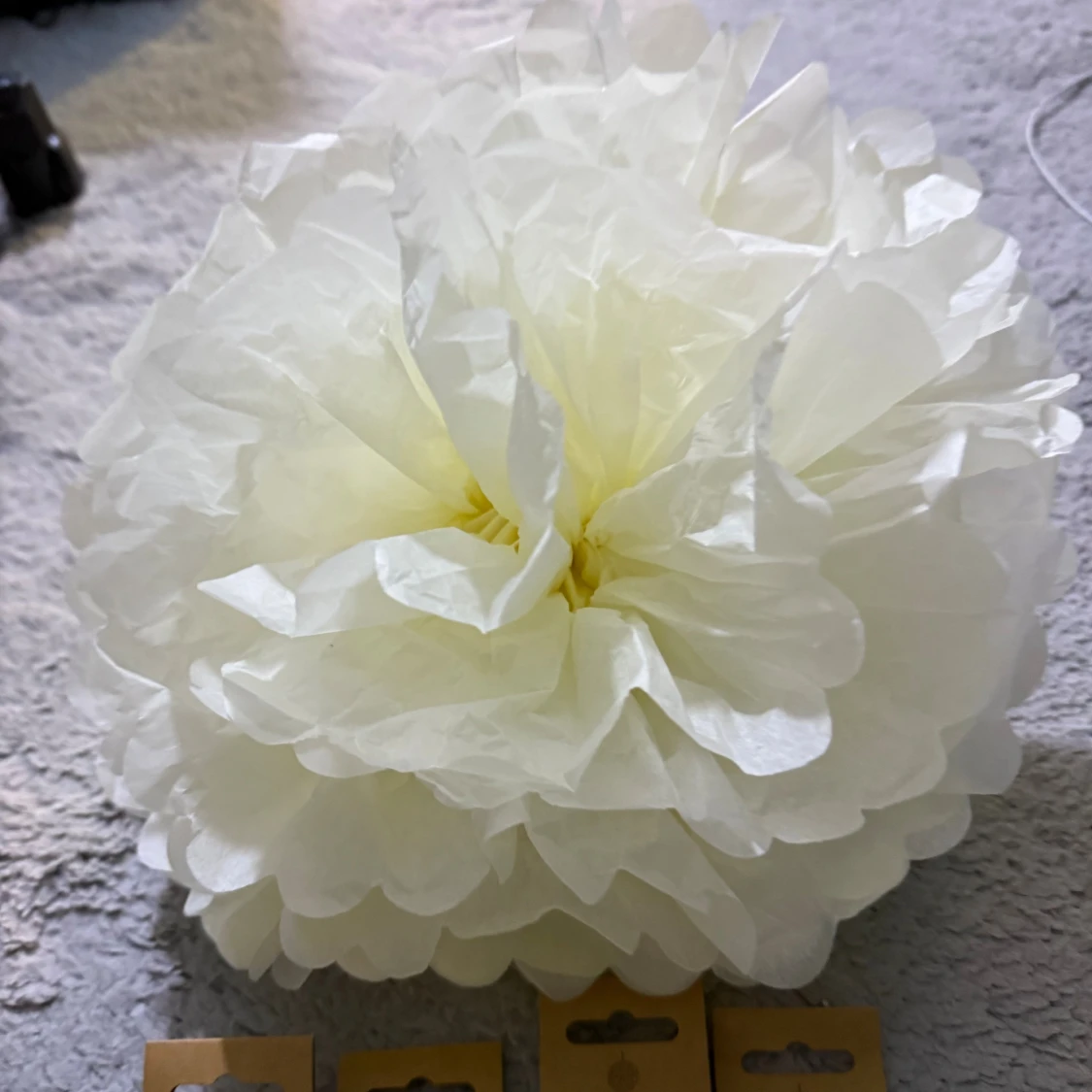 Pompom Dekorationskit & Flower Backdrop - 1