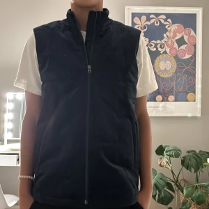 Sayless väst - En helt ny väst från sayless aldrig använd 