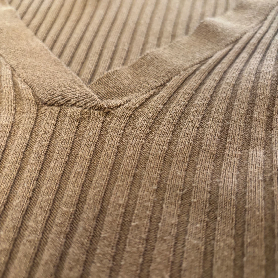 Brun ribbad croppad tröja  - 2