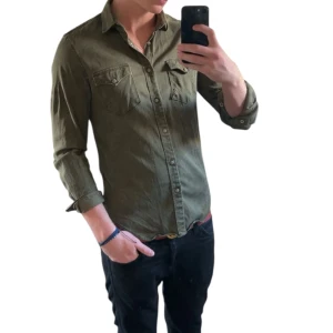 Fet Skjorta  - Simpel skjorta, bra skick!