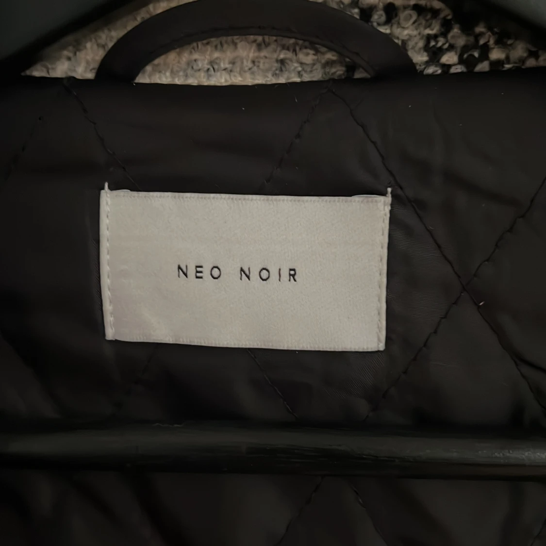 Rutig oversize skjortjacka från Neo Noir - 3