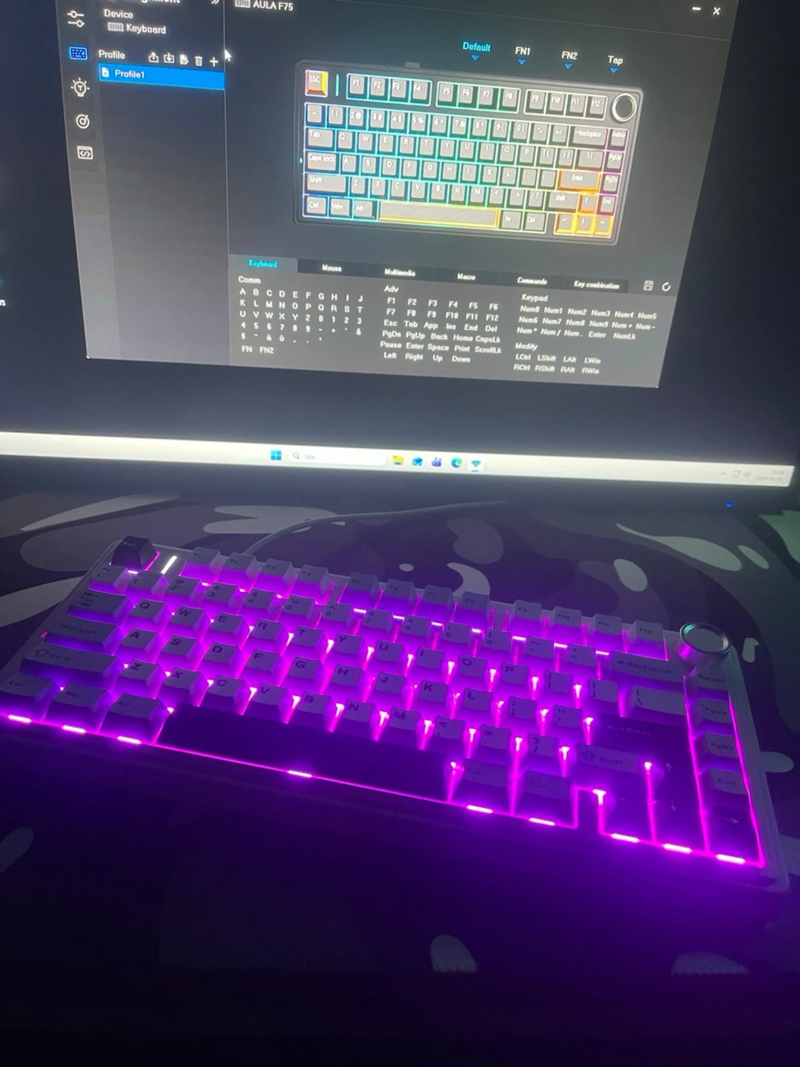 AULA F75 Mekaniskt Tangentbord - 1