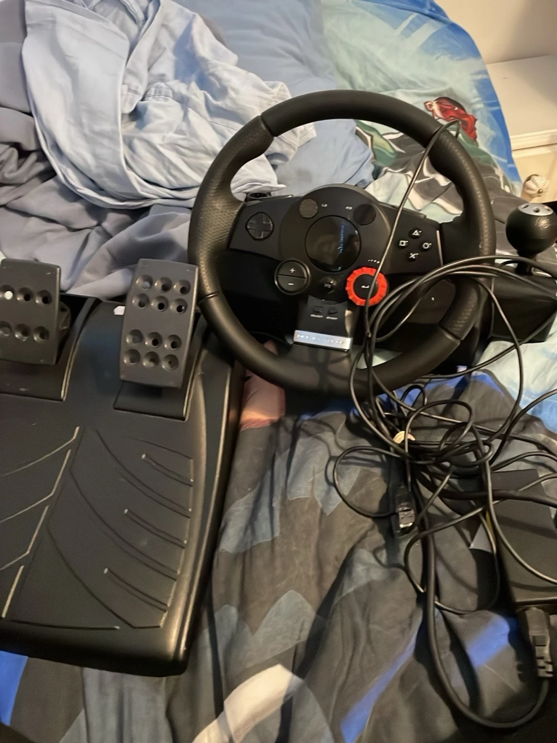 Logitech G29 Driving Force Racing Wheel