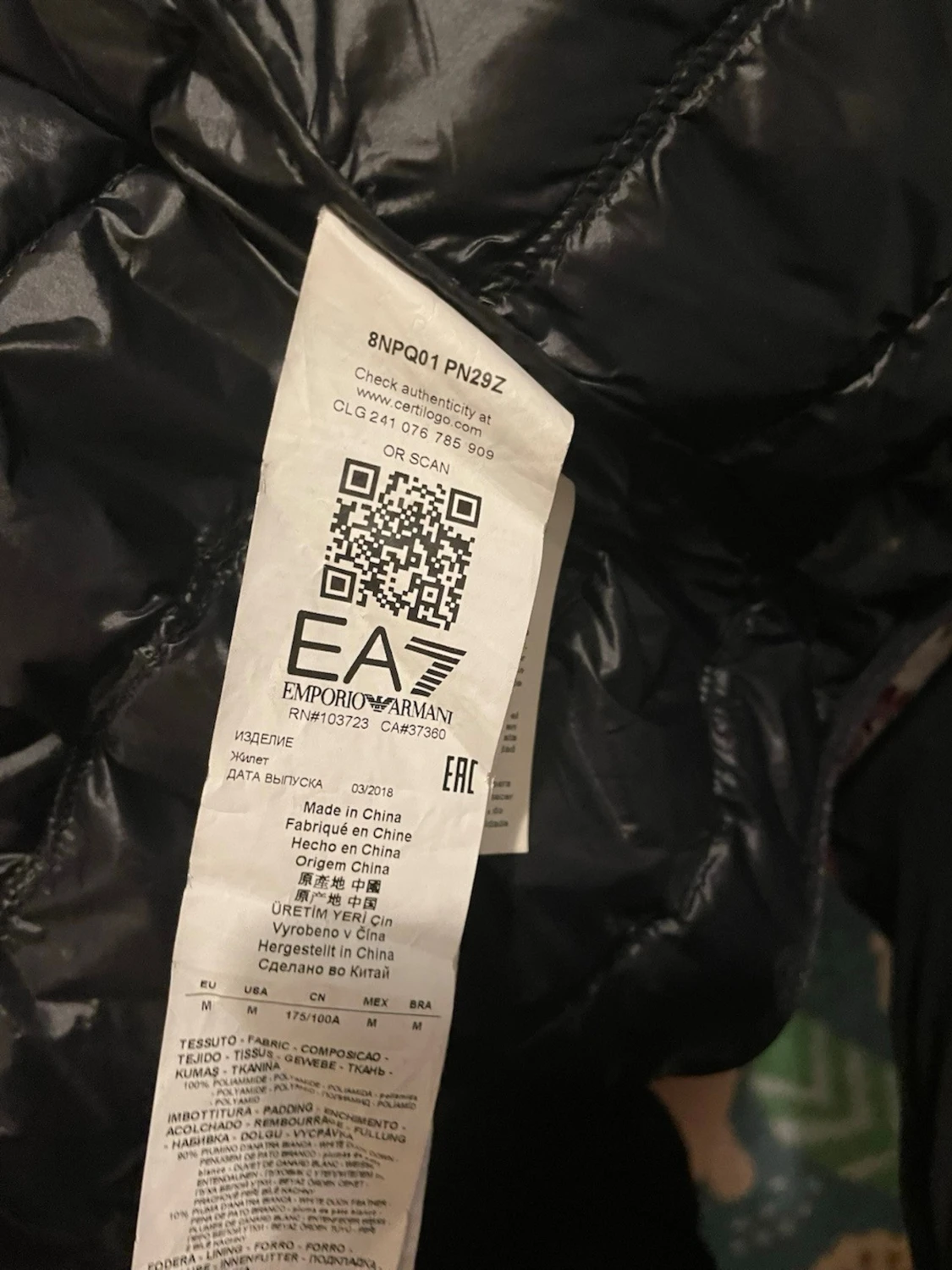 Svart dunväst från Emporio Armani EA7 - 4