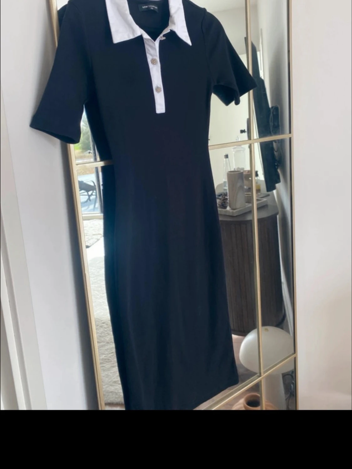 Svart kortklänning med vit krage LCW Comfort