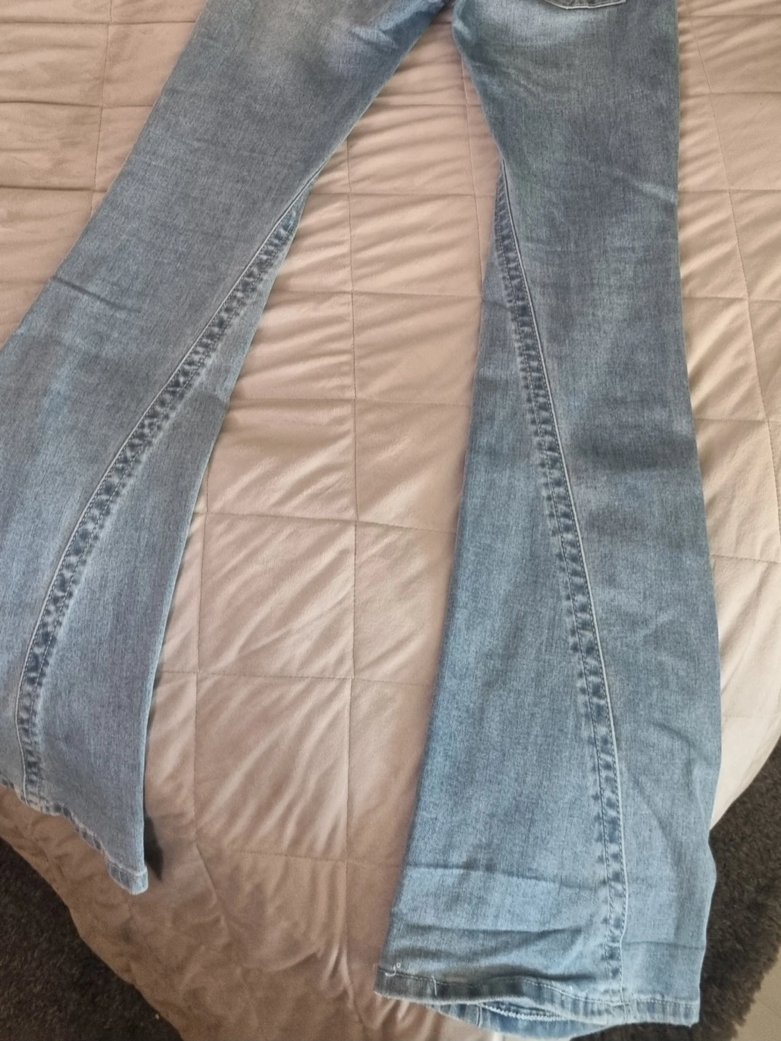  True Religion, Joey Low Rise Flare - 2