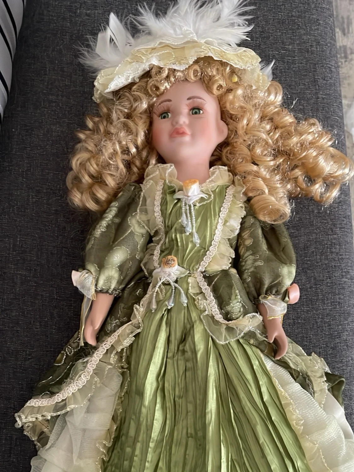 Ceramic docka antik - 1