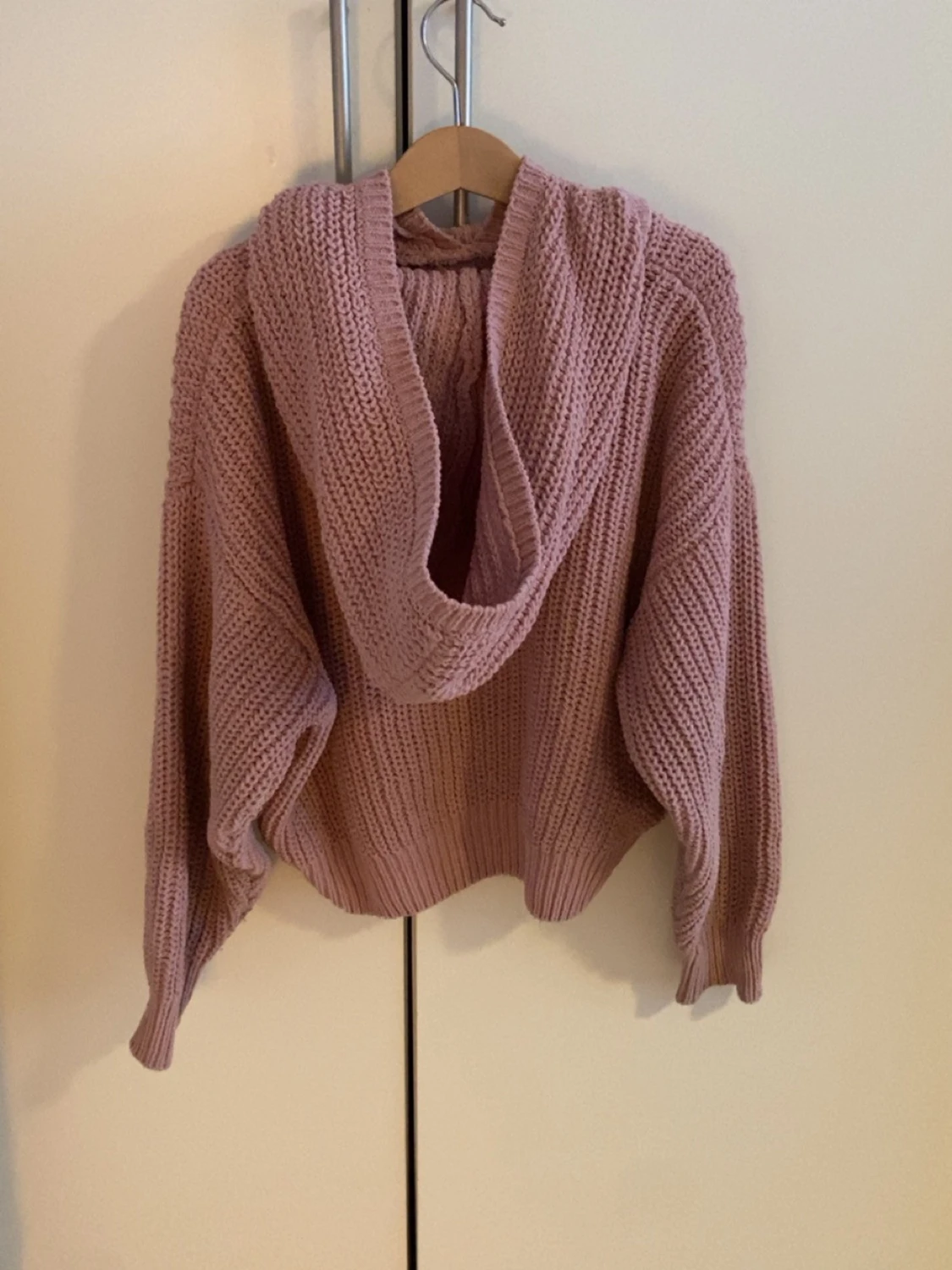 Rosa stickad hoodie från Zara - 1