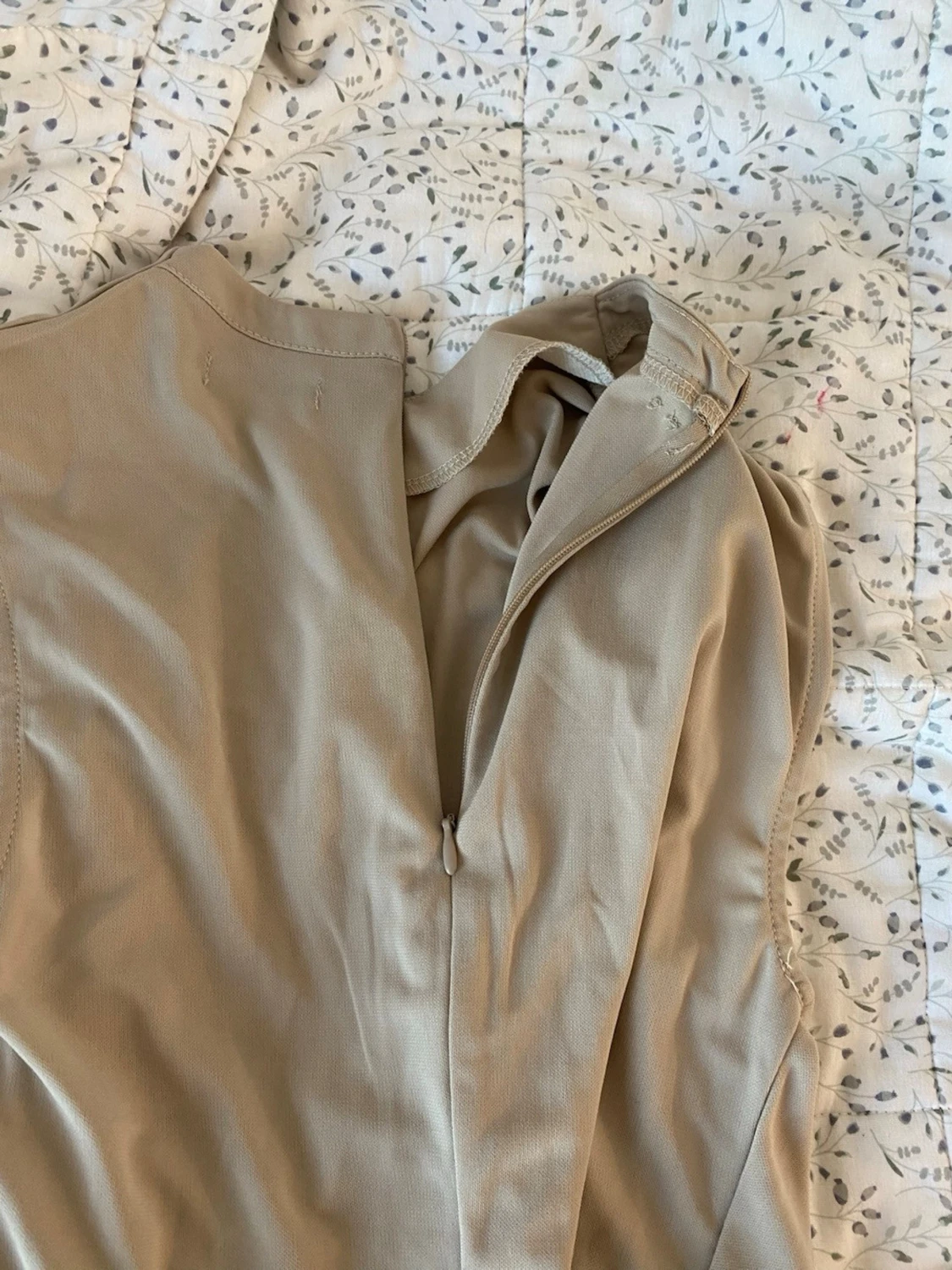 Beige ärmlös topp från Stockh LM - 2