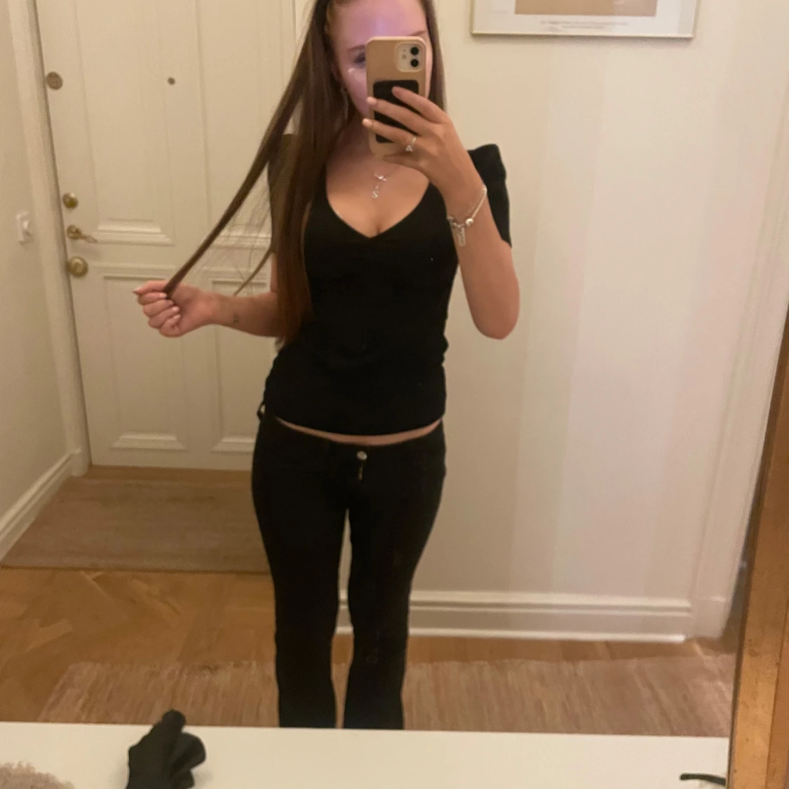 v-ringad topp med puffärm - 1