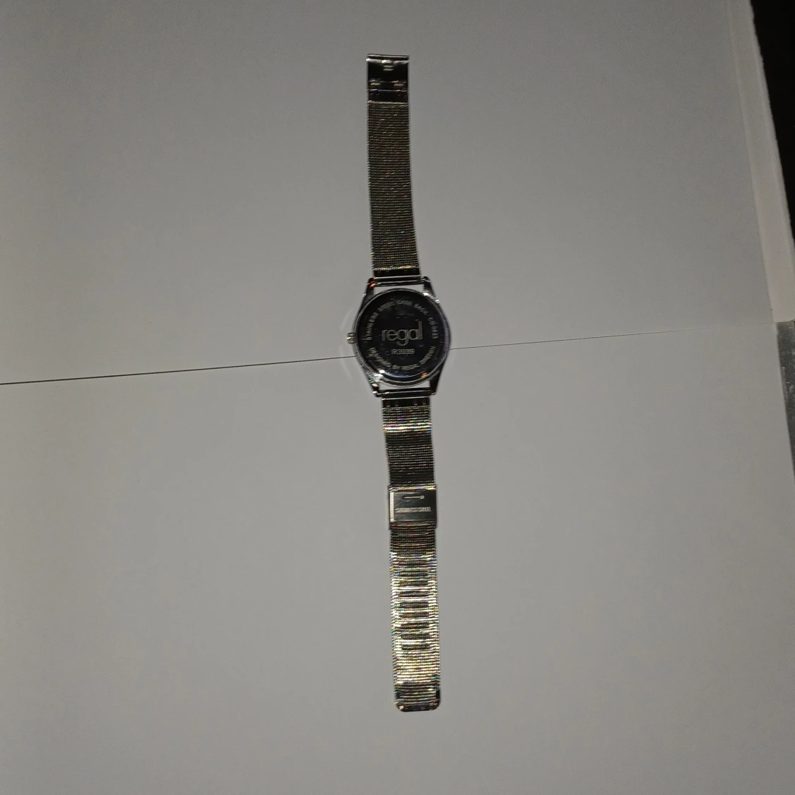 Silverfärgad klocka från Regal - 1