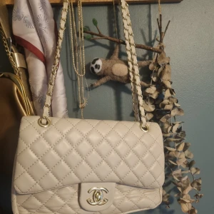 Väska  - Väska i bra skick stilren 