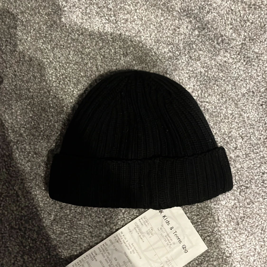 Svart mössa med goggles från C.P. Company - 1