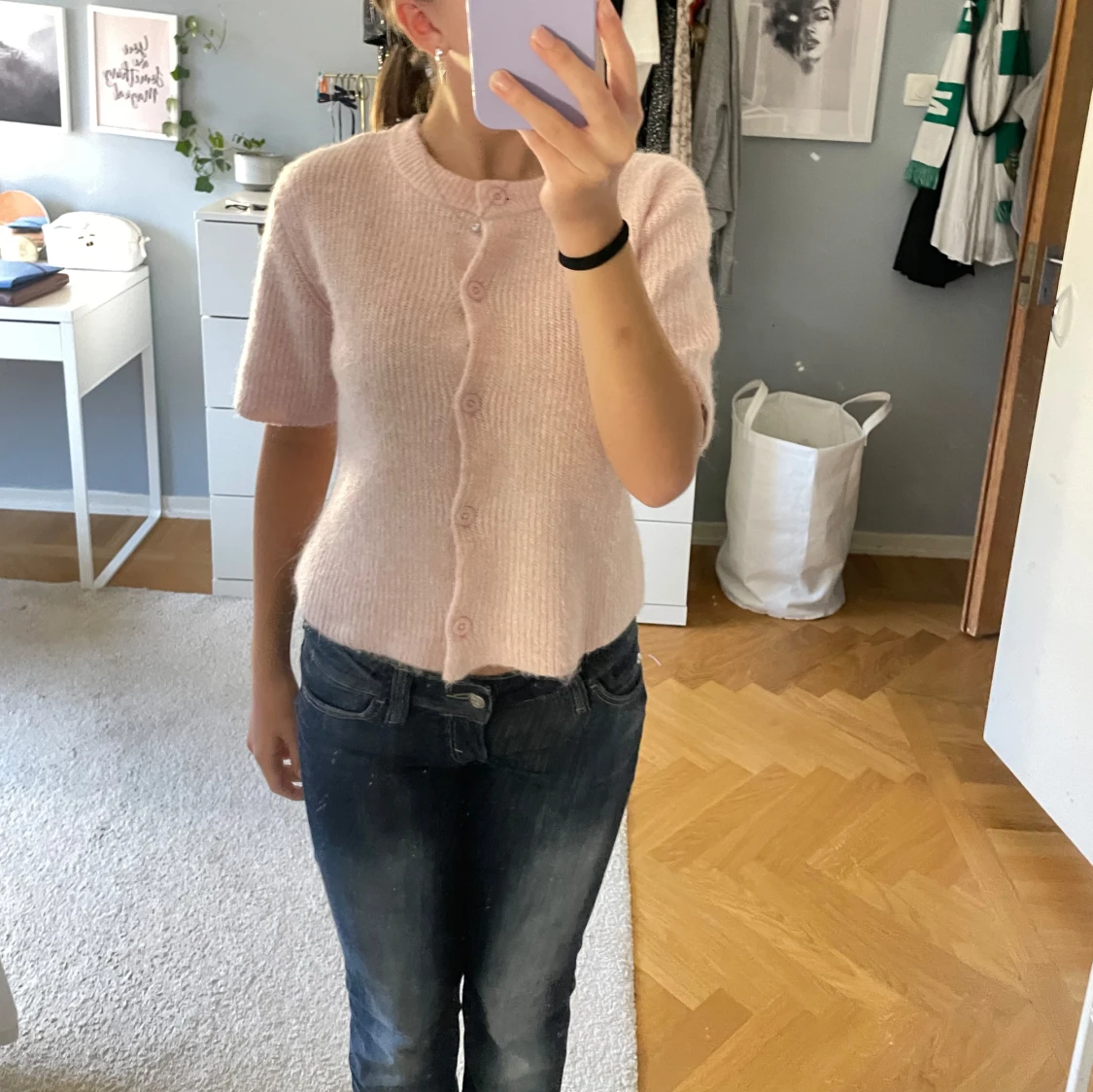 Ljusrosa stickad kofta från Gina Tricot