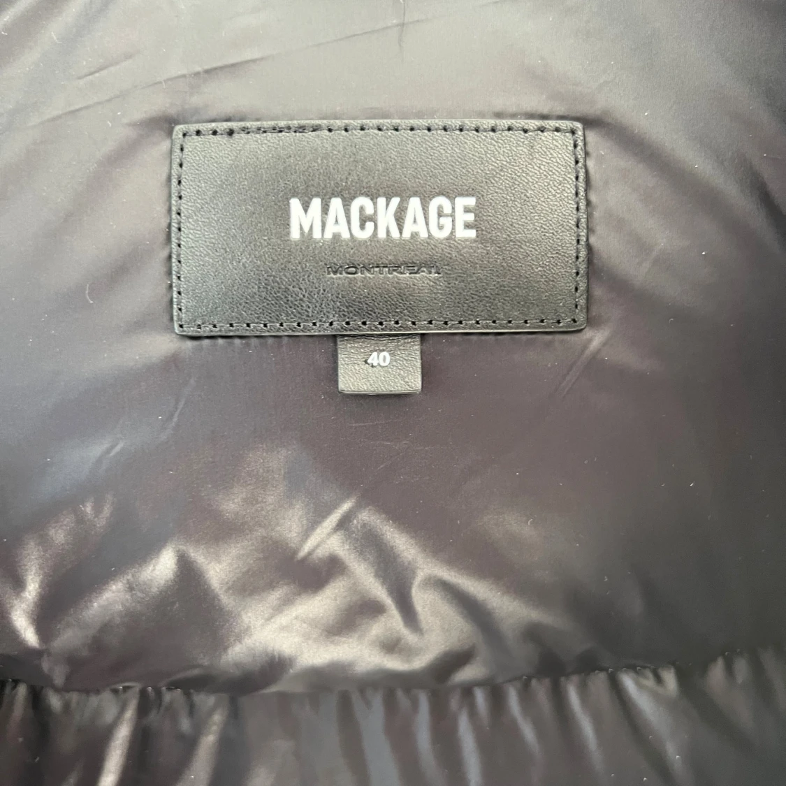 Vit pufferjacka från Mackage - 3