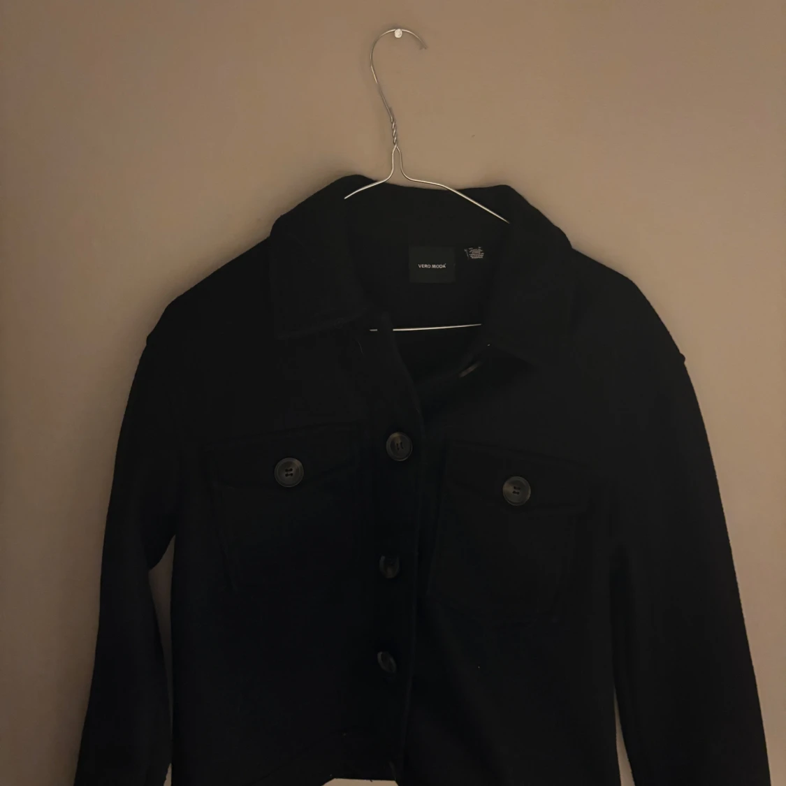 Svart overshirt från Vero Moda
