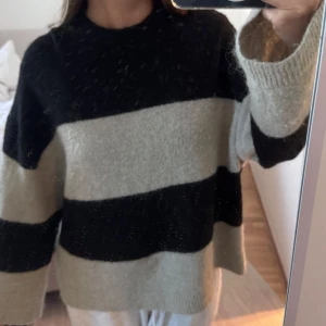 Alpacka stickad tröja ull - Tröja från Gina tricot i deras premium quality, inga defekter 