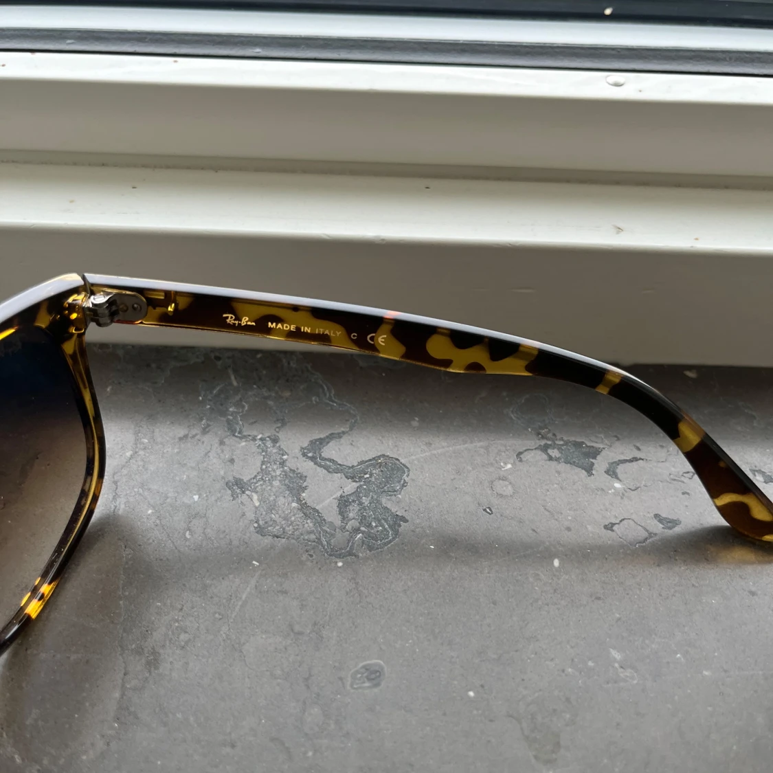 Ray-Ban Wayfarer leopardmönstrade solglasögon - 2