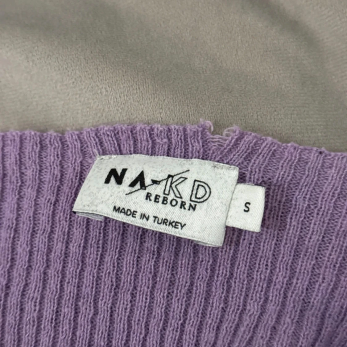 Ljuslila omlottopp - 4