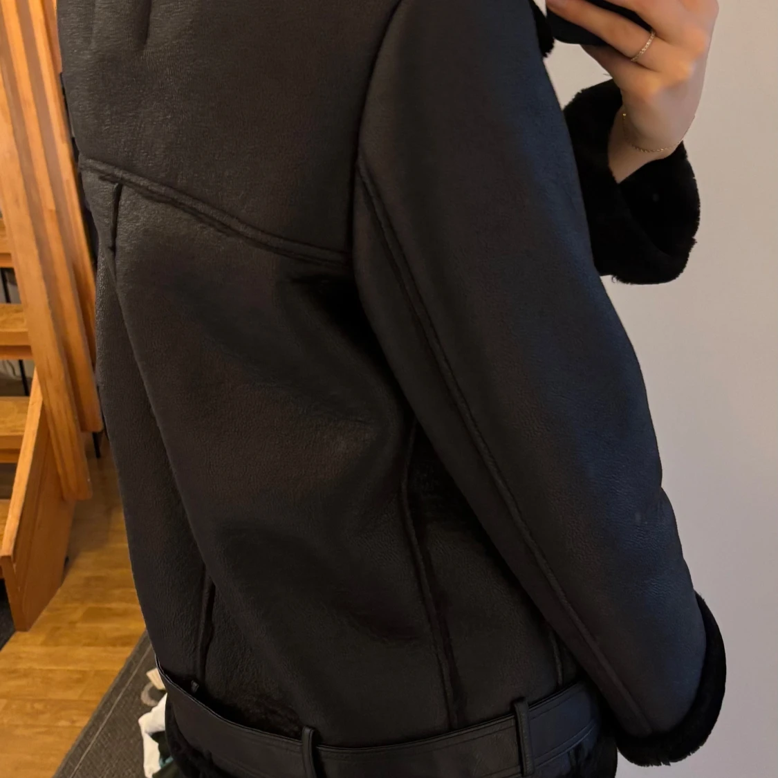 Fusk skinnjacka med pälsfoder  - 2