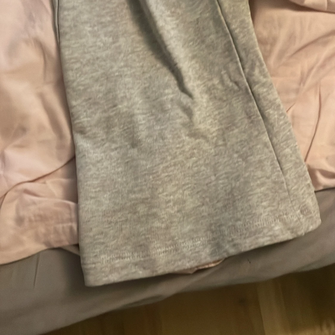 Grå mjukisbyxor från Ullared  - 1