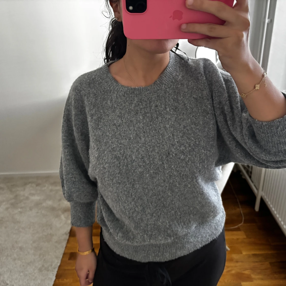 Grå stickad tröja från Lindex