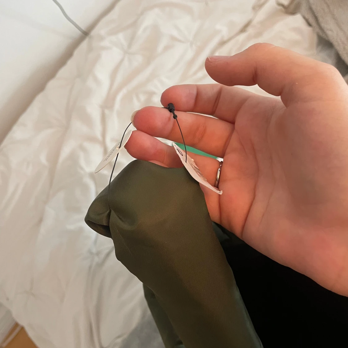  Grön puffer axelväska med handtag  - 2