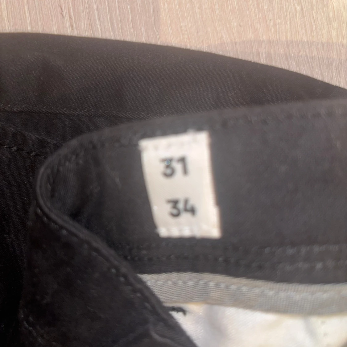 Svarta chinos från Jack & Jones 31/34 - 3