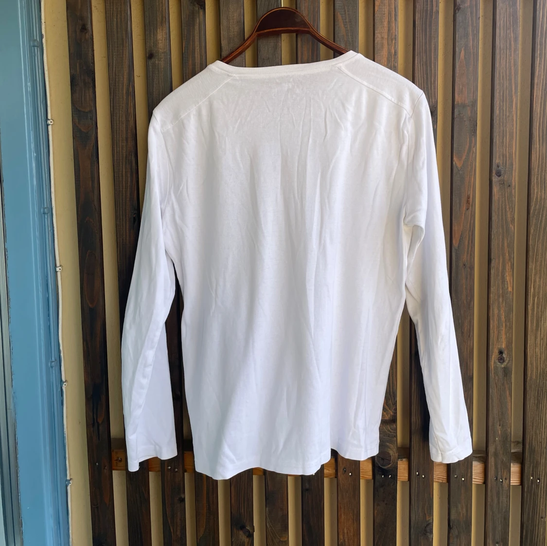 Vit henley från JFK - 2