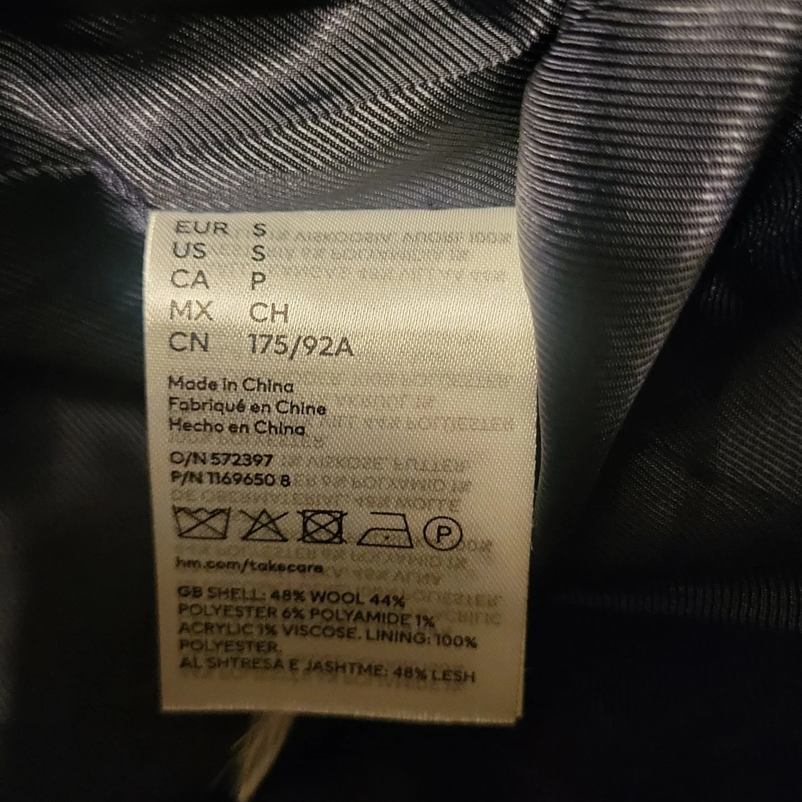 Svart rock från H&M i ullmix, stl S - 2