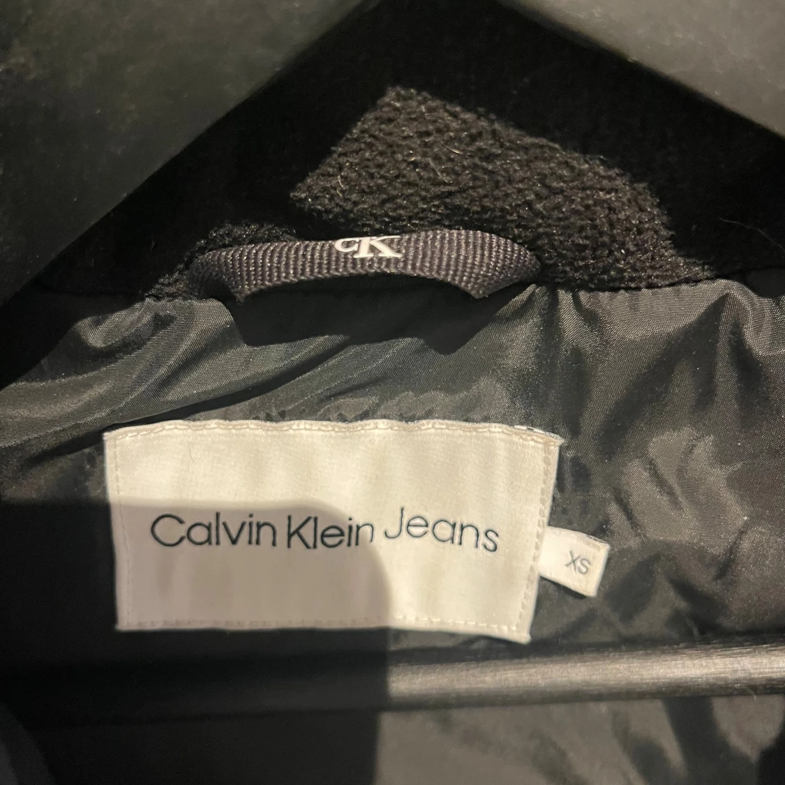 Svart vinterjacka  Calvin Klein - 4
