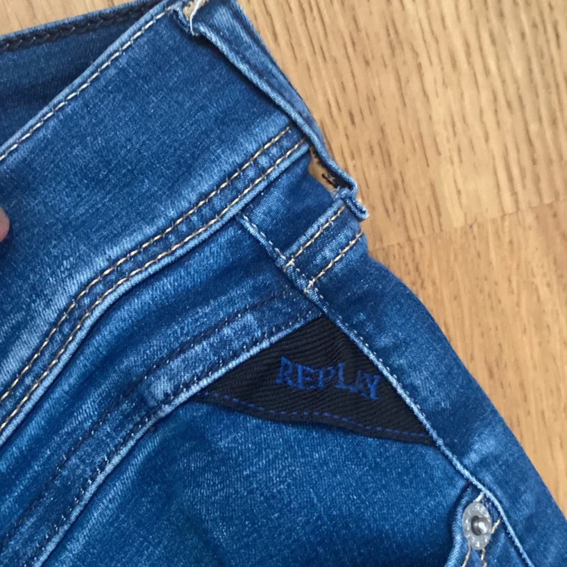 Blå slim jeans från Replay - 2