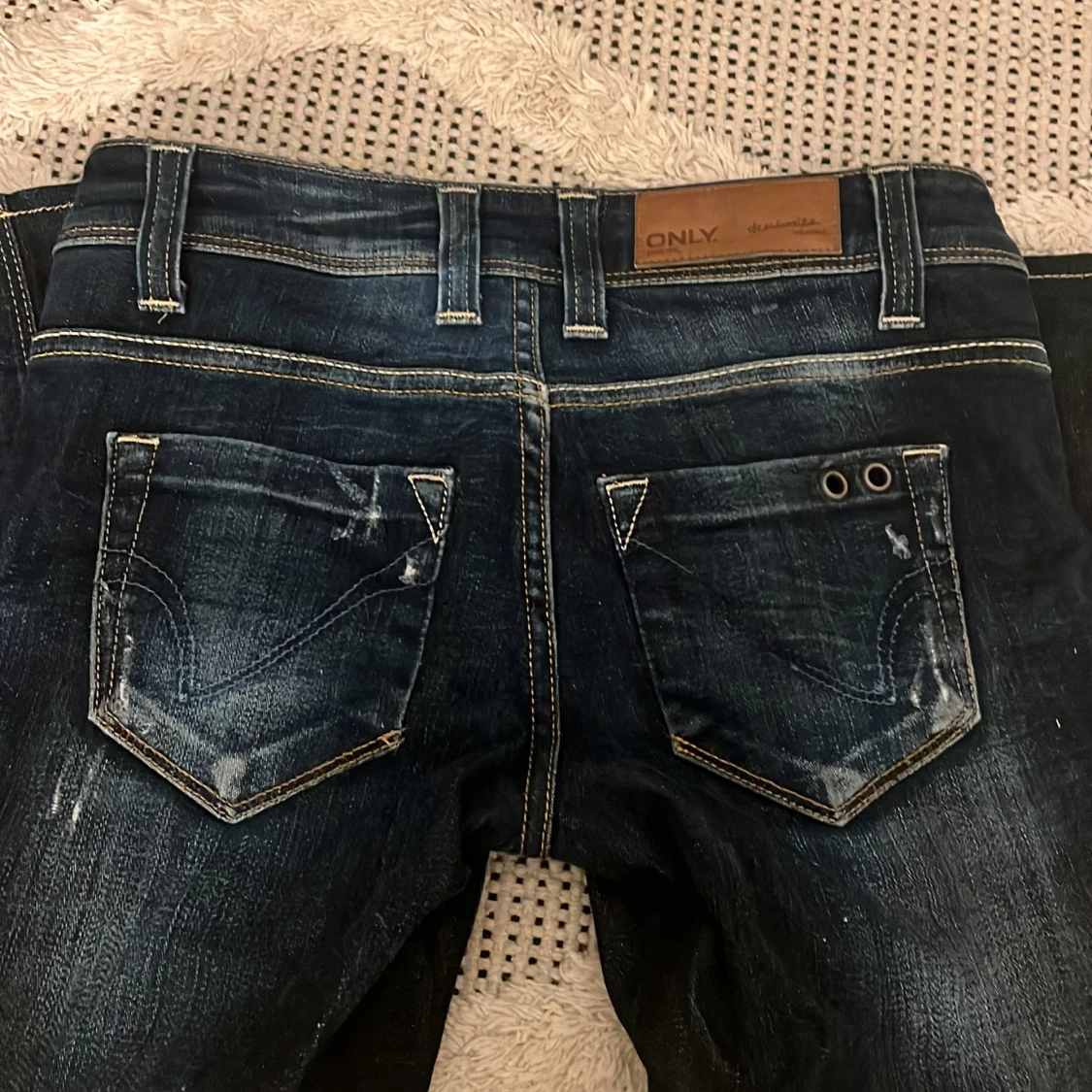 Mörkblå jeans från ONLY W25 L34 - 2