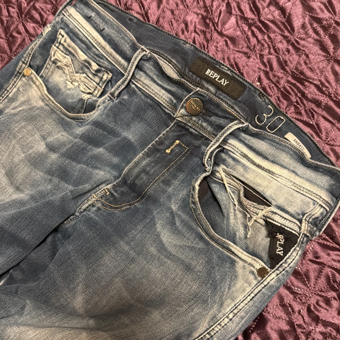 Blå Replay Anbass jeans med slitningar - 2