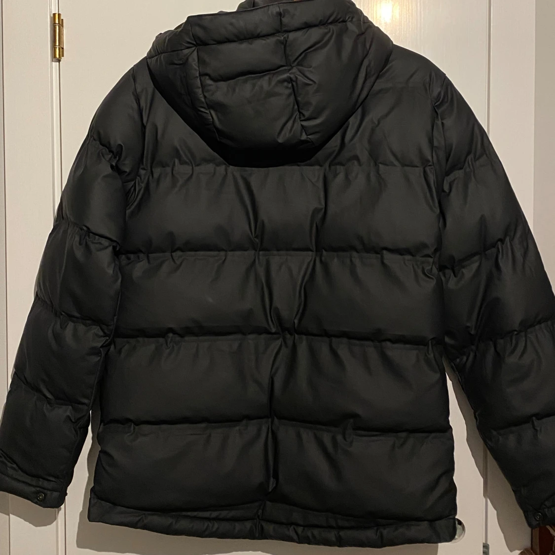 Svart baffle jacka från Tretorn!  - 1