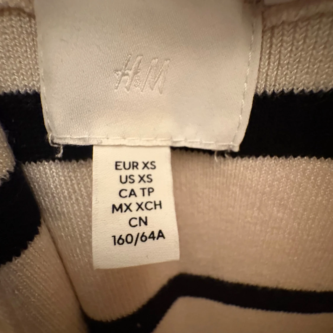 Randig stickad kjol från H&M XS - 2