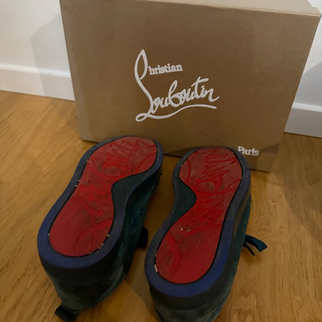 Mörkgröna Christian Louboutin sneakers - 1