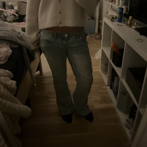 True religion jeans - Snygga true religion jeans, är uppsydda så passar folk som är 160-162