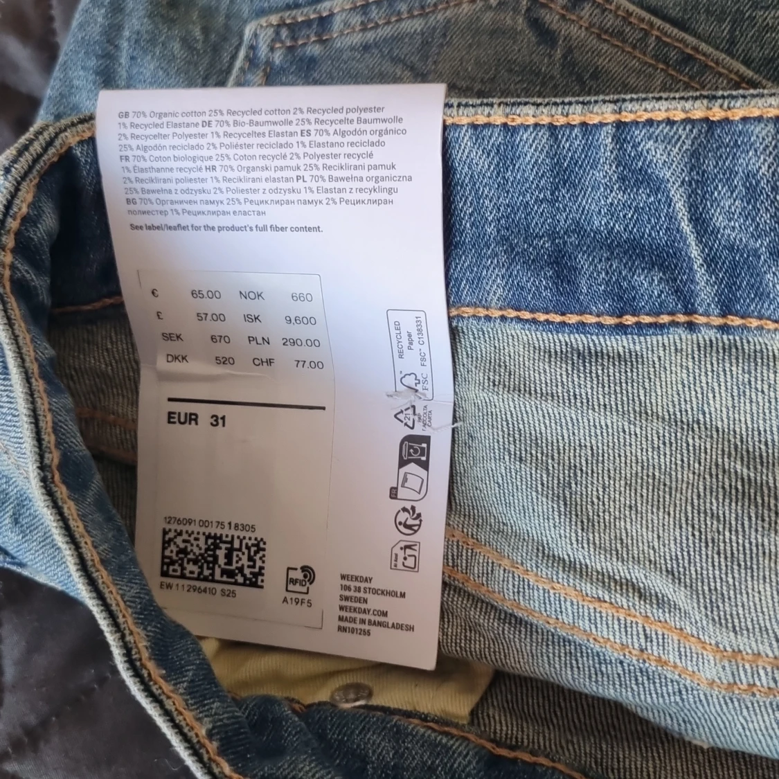 Bootcut jeans från Weekday ljusblå - 4