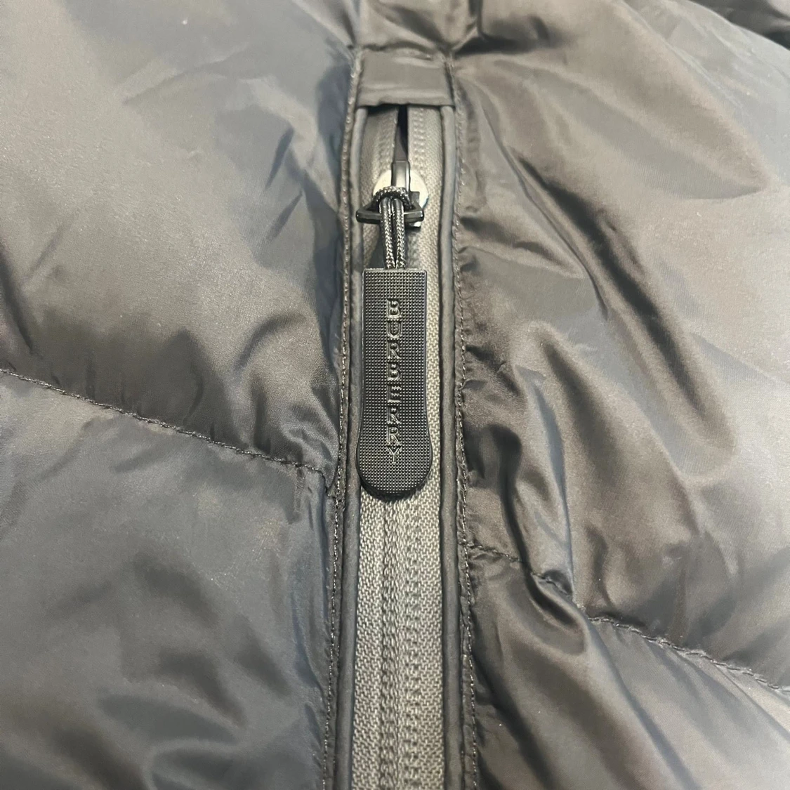 Svart pufferjacka från Burberry - 3