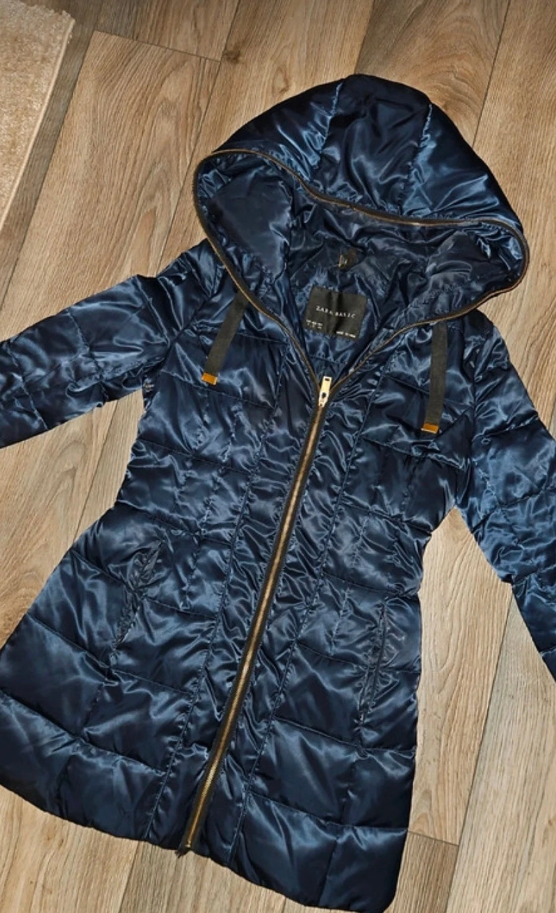 Mörkblå pufferjacka från Zara Basic