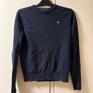 Morris tröja - Walter oneck tröja från Morris i storlek xs. Skicket är 5/10 då den är lite urtvättad, därav priset. Säljes då den är för liten. 