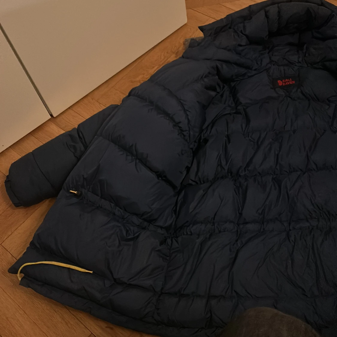 Mörkblå dunjacka från Fjällräven - 2