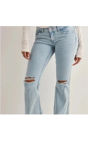 Nelly jeans  - Lågmidjade jeans från nelly i bra skick, storlek s/36.