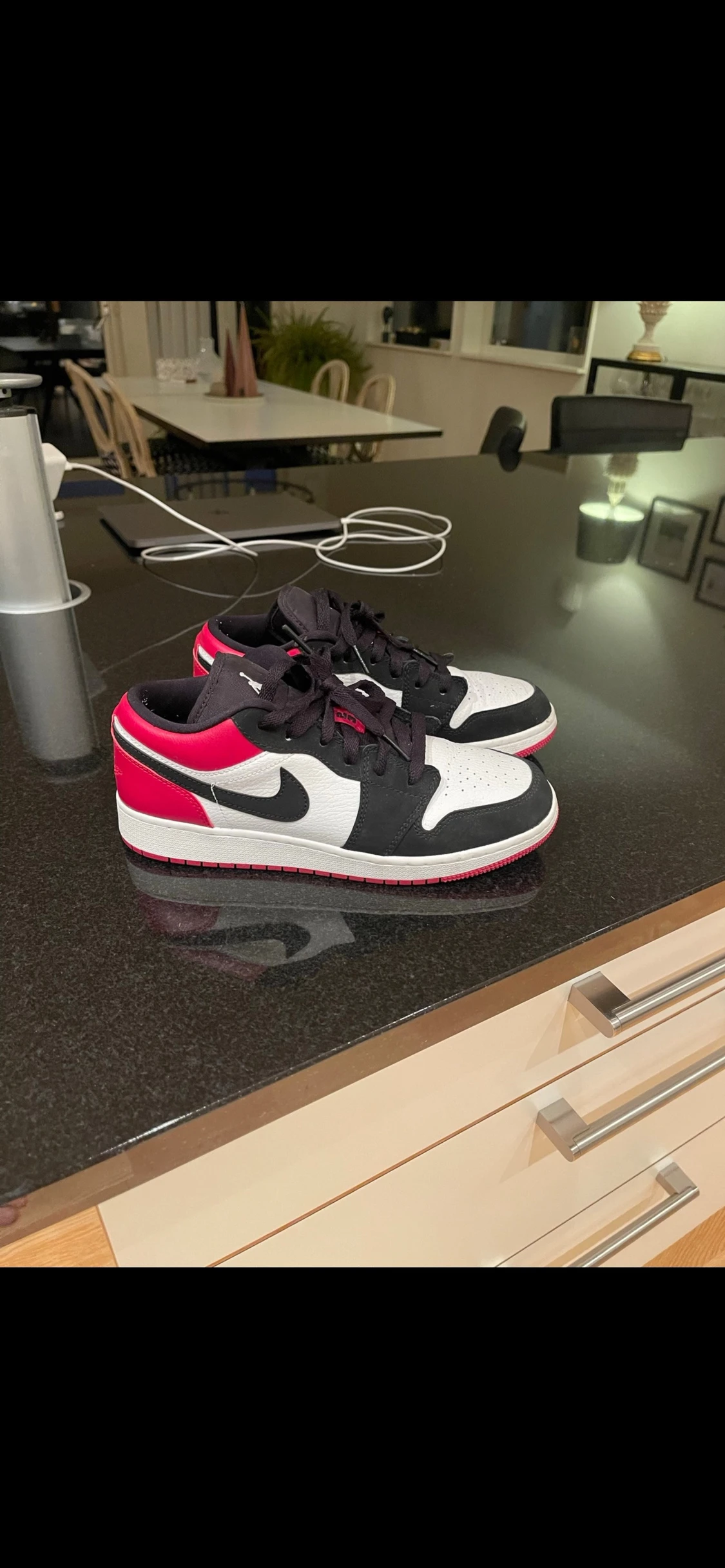 Nike Air Jordan 1 Low svart/röd/vit - 2