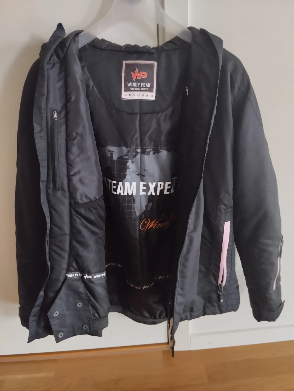 Svart vindjacka från Windy Peak - 1