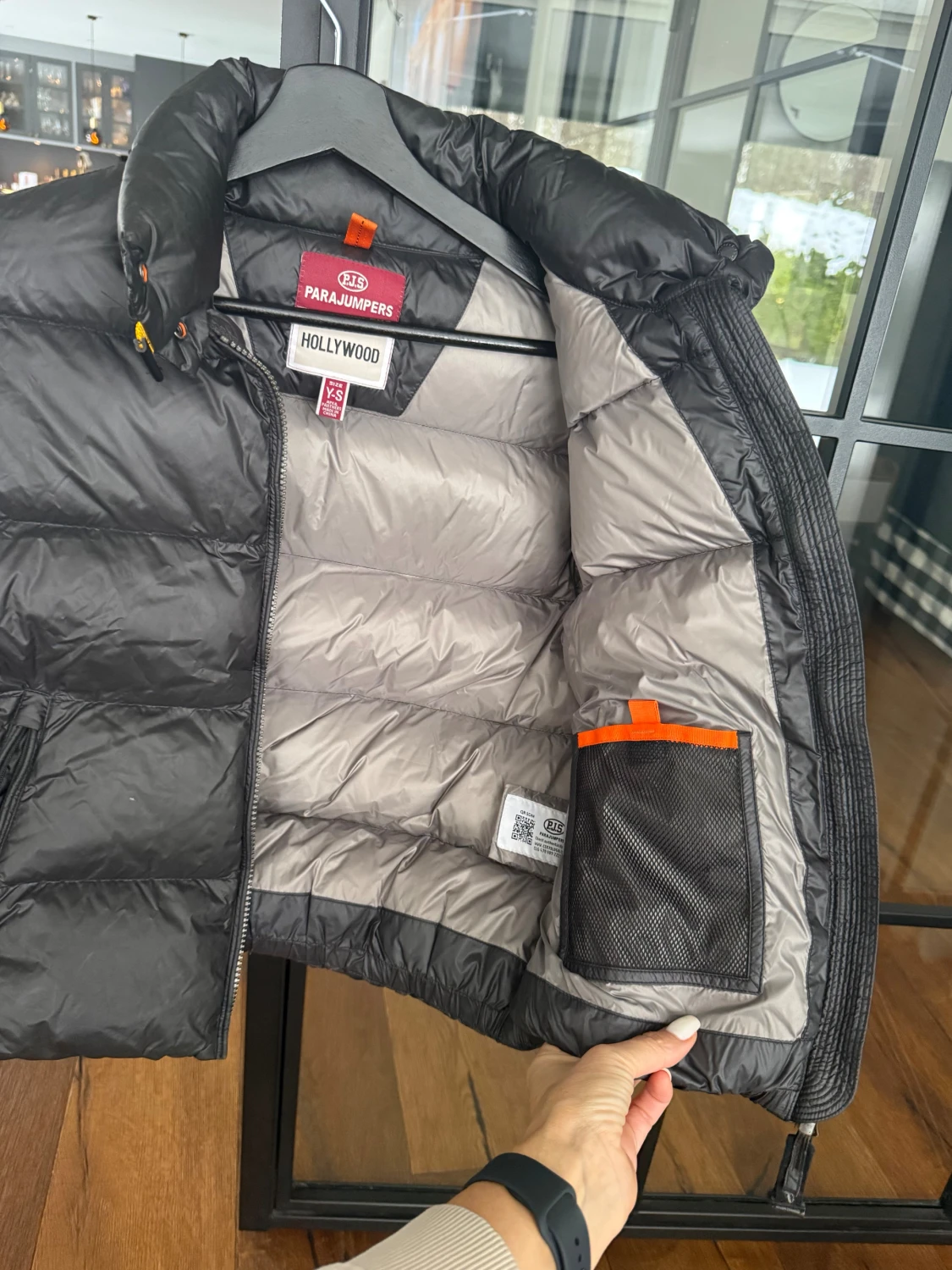 Svart dunjacka Parajumpers YS