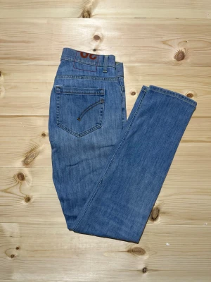 DonDup ”George” jeans - Skick: 9/10 | Storlek 30 | Nypris ca 3000:- | Midja: 39 cm | Längd: 97 cm